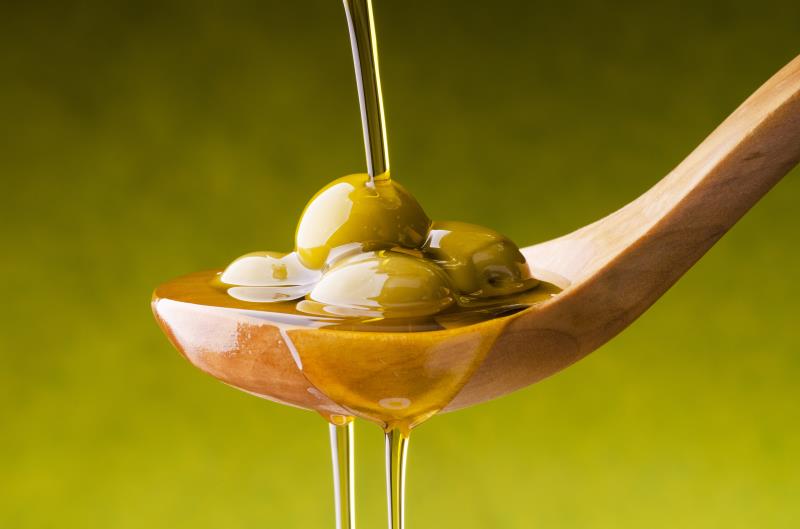 A spoonful of olive oil a day may keep death at bay