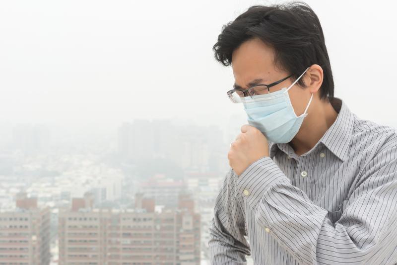 Long-term PM2.5 exposure may lead to more severe COVID-19