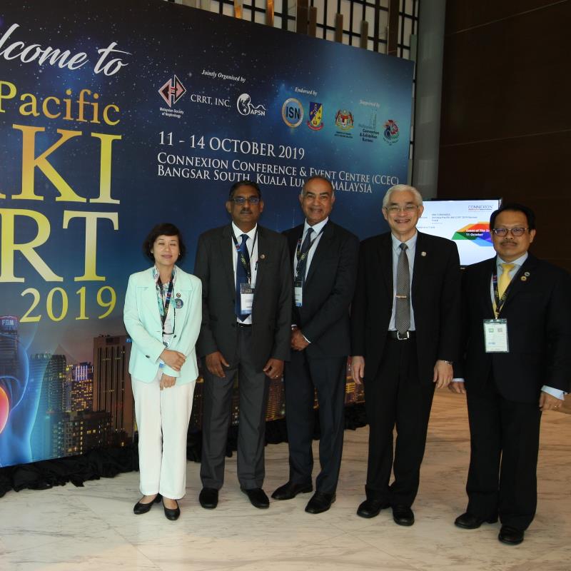 L-R: Dr Sunita Bavanandan, Dr Ravindran Visvanathan, Dr Ravindran Mehta, Dato' Dr Ong Loke Meng, and Professor Goh Bak Leong.