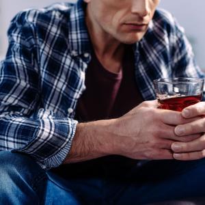 Pharmacotherapy plus behavioural therapy ease PTSD, alcohol use severity