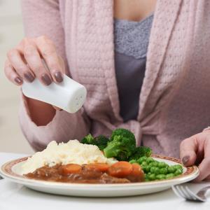 Frequently adding salt to food ups risk of mortality, lower life expectancy