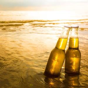Beer drinkers have it worse diet-wise than other alcohol drinkers