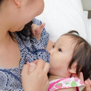 Is it safe to breastfeed for mothers with an infection?