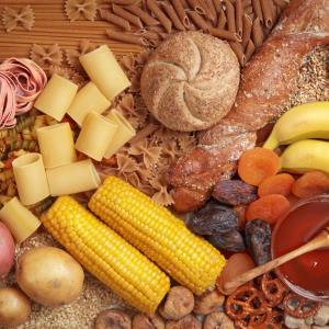 Moderate carb intake tied to low cardiovascular disease risk in middle-aged women