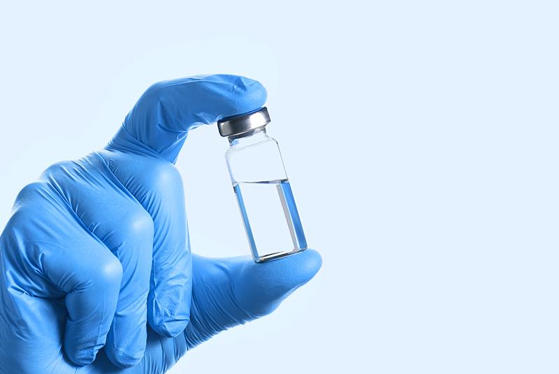 Cetuximab linked to pocket infections after central venous port placement