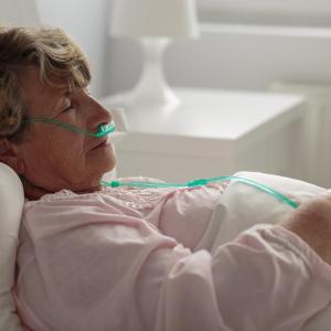 Valaciclovir suppresses Epstein-Barr virus in COPD patients