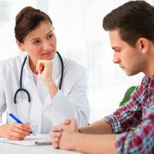 Barriers to healthcare up risk of chronic pain
