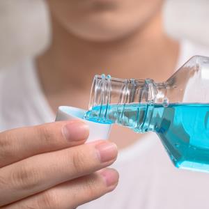 Antiseptic mouthwashes insufficient against COVID-19