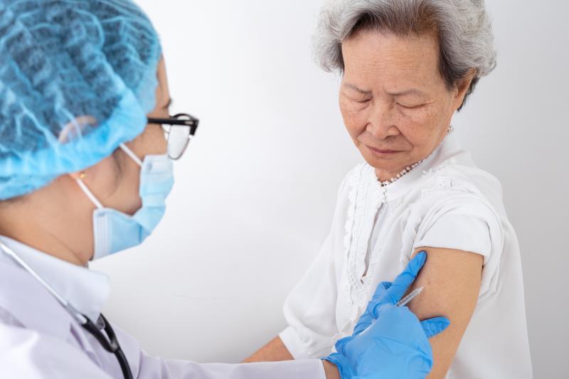 DANFLU-1: High-dose quadrivalent flu vax reduces hospitalization, death in older adults