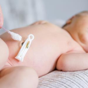 Delayed cord clamping may increase Hb levels in VLBW infants