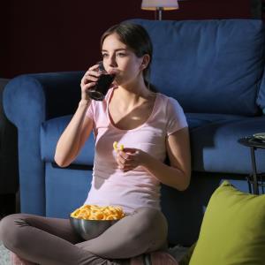 Eating before bedtime poses risk of hypertension