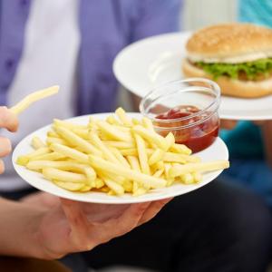 High fat intake may increase CVD risk in obese youths