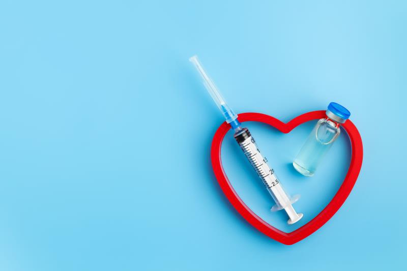 Flu vaccine cuts all-cause, CV death risk in cardiac patients