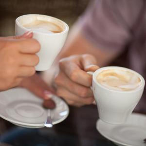 Mendelian analysis links coffee drinking to lower kidney stone risk