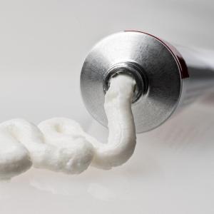 Toothpaste for peanut allergy clears early-phase trial