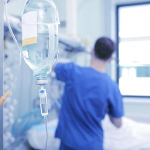 No clear mortality benefit with continuous vs intermittent antibiotics in sepsis treatment