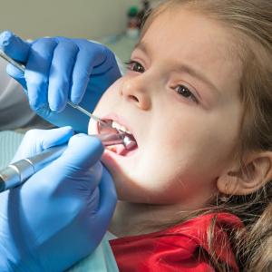 Breastfeeding does not cause dental caries in children