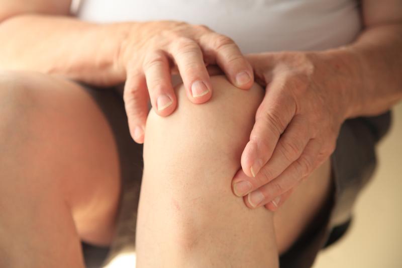 Ketoprofen as good as diclofenac plasters for relieving aching knee