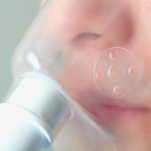 Nocturnal oxygen therapy puts brakes on COVID-19 progression