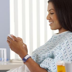 Are smartphone apps for cancer reliable?