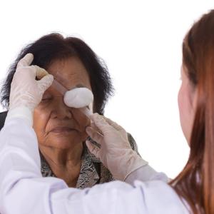 Do outpatient ophthalmologic procedures increase risk for acute MI?