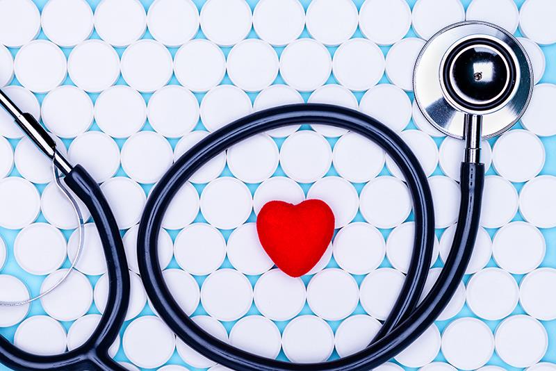 Four-drug pill beats three separate meds in difficult-to-treat hypertension