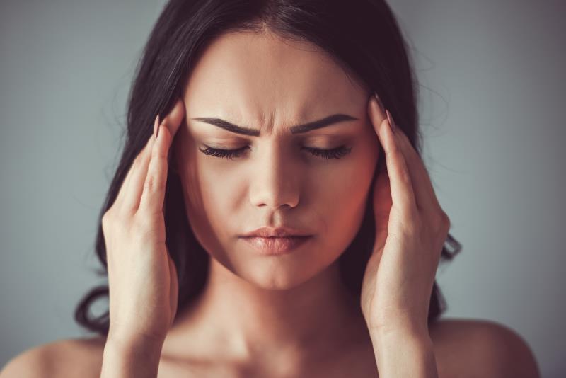 Does migraine increase the risk of COVID-19 in women?