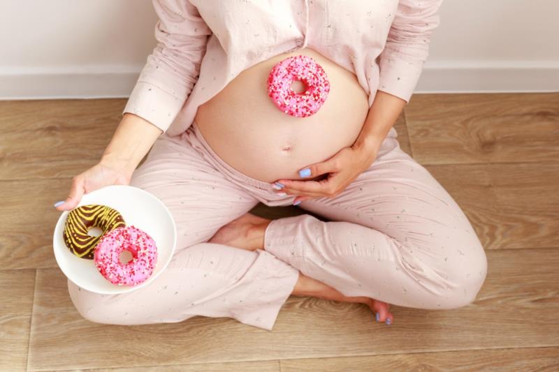 Gestational diabetes linked to altered gut microbiome and larger head circumference in male offspring