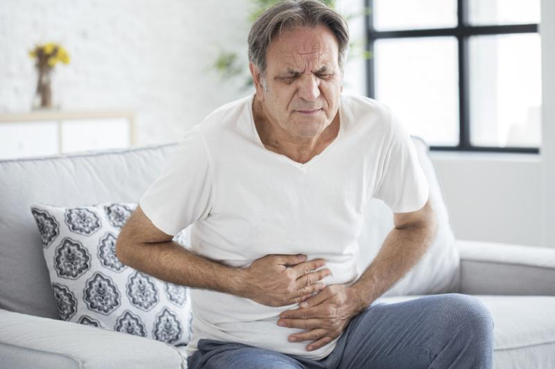Diverticulosis linked to adenomas, but not cancer