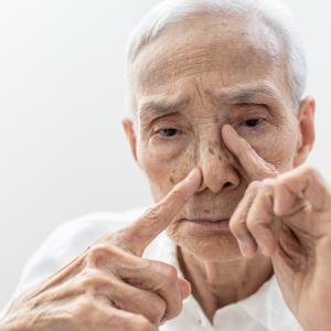 Contemporary management of CRSwNP with an anti–IL-5
biologic