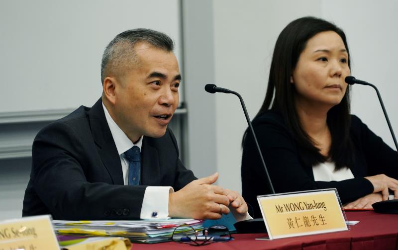 Mr Yan-Lung Wong (left), Prof Sandra Chan (right)