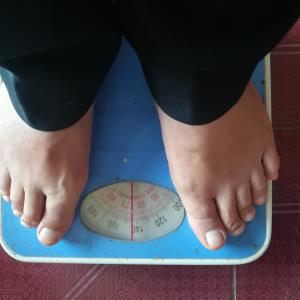 Weight loss lowers risk of NAFLD in metabolically healthy, overweight people