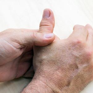 Worse joint pain in psoriasis patients with PsA boosts analgesic use