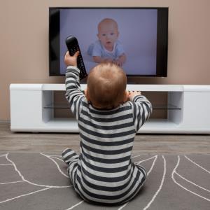 Longer screen time at age 1 tied to autism risk