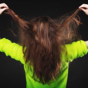 Memantine therapy lessens hair pulling, skin picking in adults