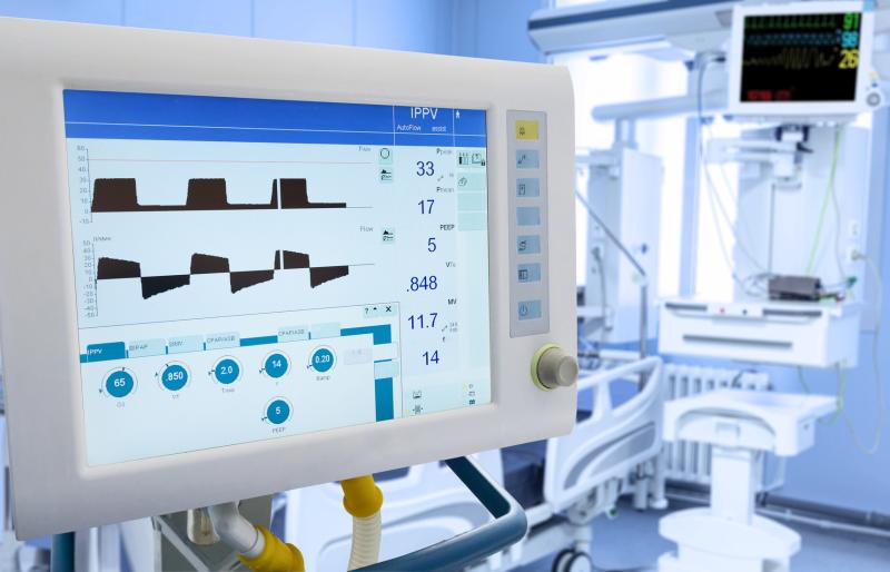 ICU delirium typically has an acute onset and a fluctuating course which may last up to months.