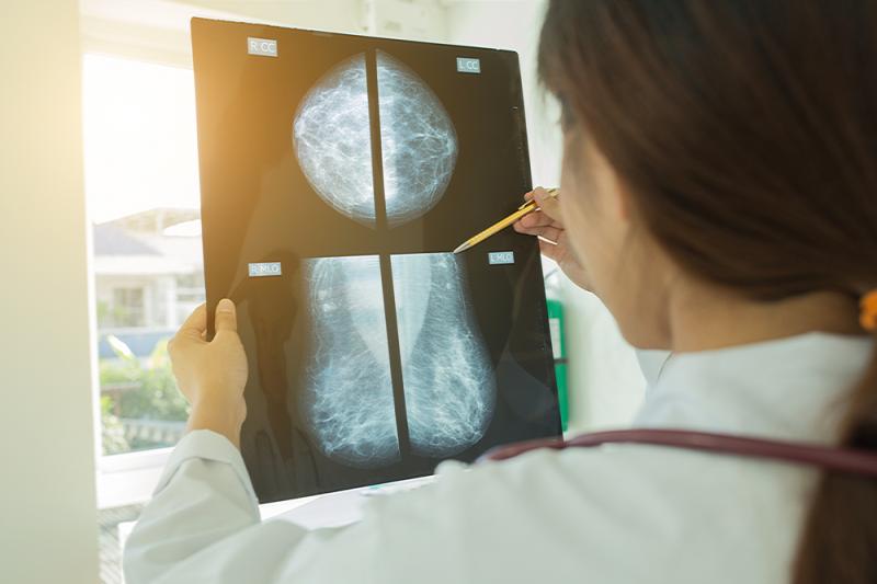 Oestradiol-progesterone combo cleared of abnormal mammogram risk