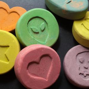 Psychoactive medication use frequently continued beyond discharge