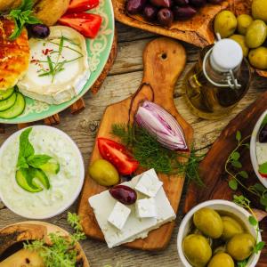 Mediterranean diet reduces CV risk in antihypertensive drug users