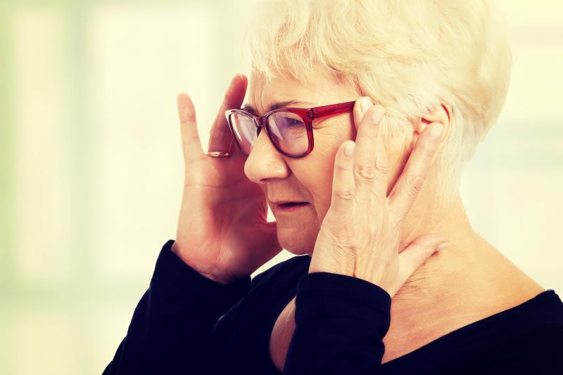 Device mounted on eyeglasses helps relieve symptoms of idiopathy blepharospasm