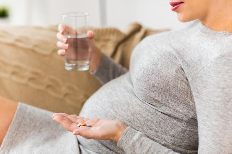 Expecting mothers who takes painkillers during their pregnancy may risk having children with ADHD, study shows.