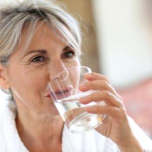 Sports drink-like preparation for colonoscopy as good as OSS, but tastes better