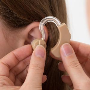 Cochlear implants better than hearing aids, bone conduction device in single-sided deafness