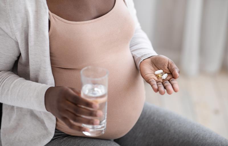 Anti-TNF continuation after pregnancy prevents relapse in women with IBD