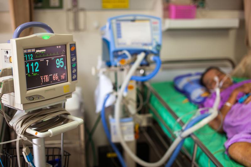 Preventive anticoagulation beneficial to critically ill COVID-19 patients