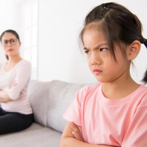 Transmission of parental psychiatric conditions extends to nonpsychiatric outcomes in children