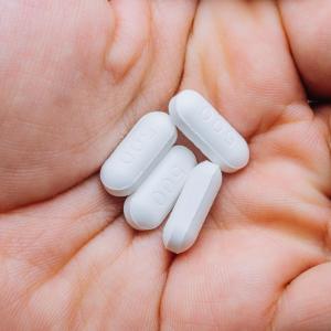 Cirrhosis inpatients take more opioids, fewer nonopioid analgesics than noncirrhosis patients