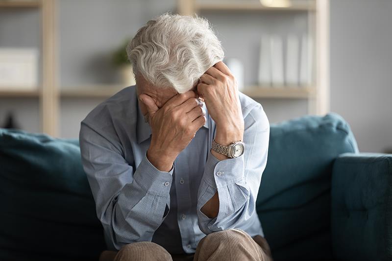 Persistent loneliness predisposes adults to cognitive decline
