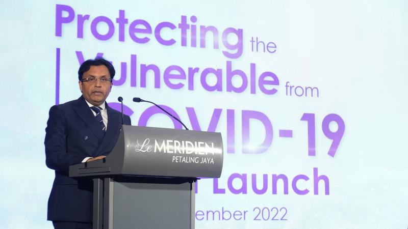 Dr Sanjeev Panchal speaking at the launch of Evusheld. (Image courtesy of AstraZeneca Malaysia.)