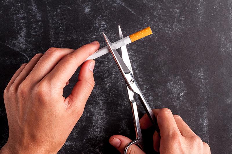 Preop smoking ups postop complications for cancer surgery patients